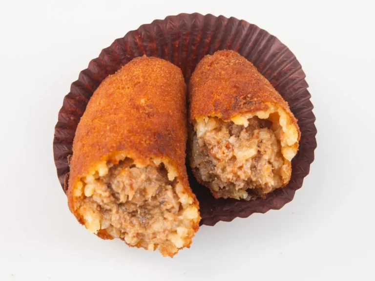 Arancina a punta ripiena di carne